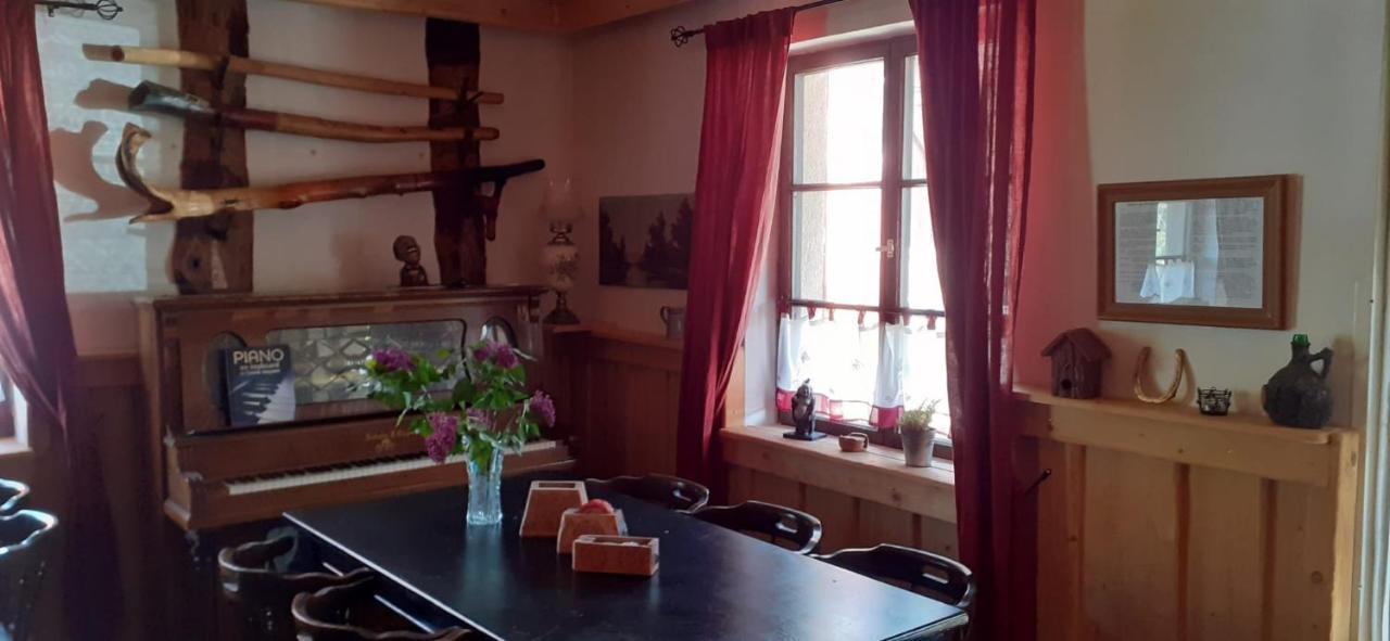 Kratochviluv Mlyn Hotel Cervena Lhota  Bagian luar foto